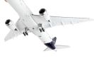 Boeing 787-9 Commercial Aircraft with Flaps Down "Lufthansa" White with Dark Blue Tail 1/400 Diecast Model Airplane by GeminiJets